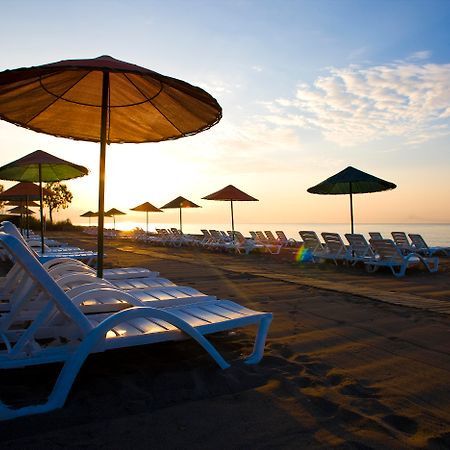 Presa Di Finica Hotel & Suites Finike Dış mekan fotoğraf